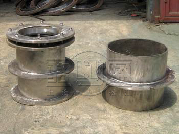 柔性防水他管和<a href=http://www.www.aqaryy.com target=_blank class=infotextkey>剛性防水套管</a>